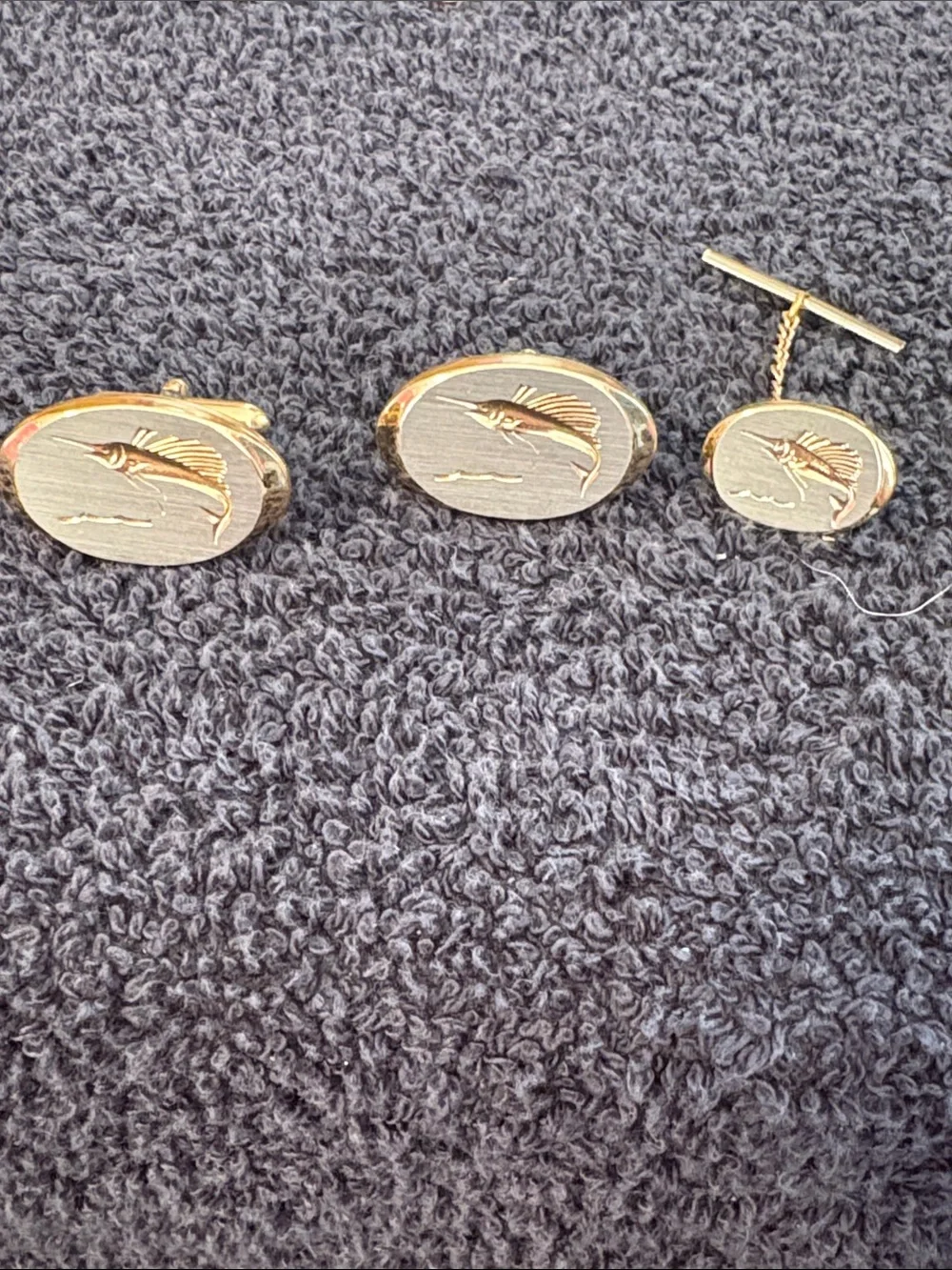 Vintage (‘50’s-‘70’s) Men’s Cuff Links & Tie Bars. What a great deal. Worth $75+